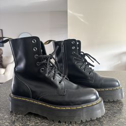 Dr Martens Platform Jadon Boot 
