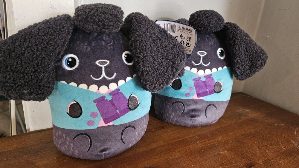 Two Dog Vs Squirls Plush/Beanie Toy