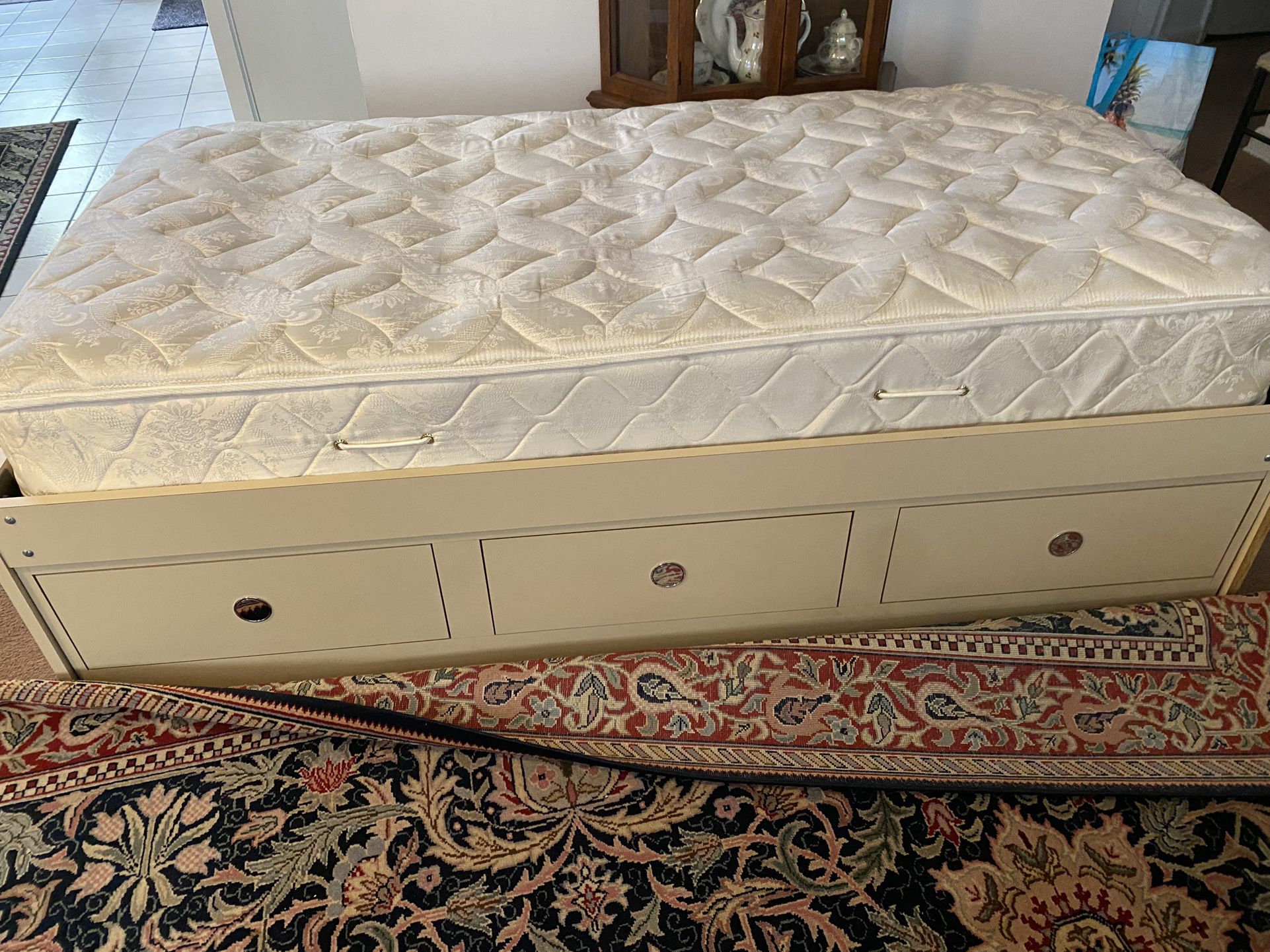 Twin bed set 3 drawers  and mattress 