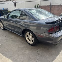 1998 Ford Mustang