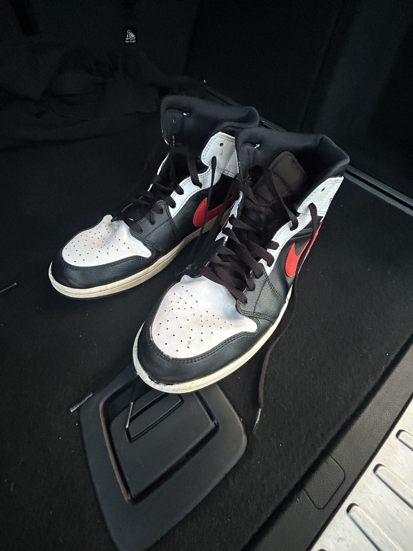 Jordan 1 Retro Red/Black – Men’s 12