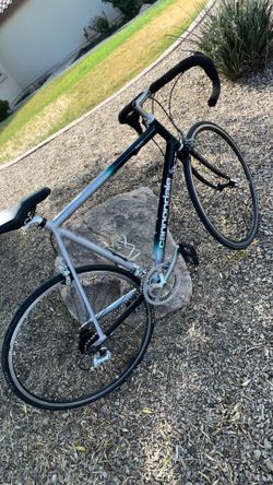 Road bicycle