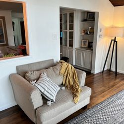 Chair (Not Including Decorative Pillow / Blanket)