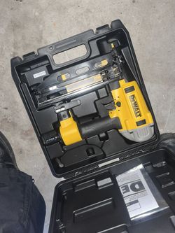Dewalt Roof Gun