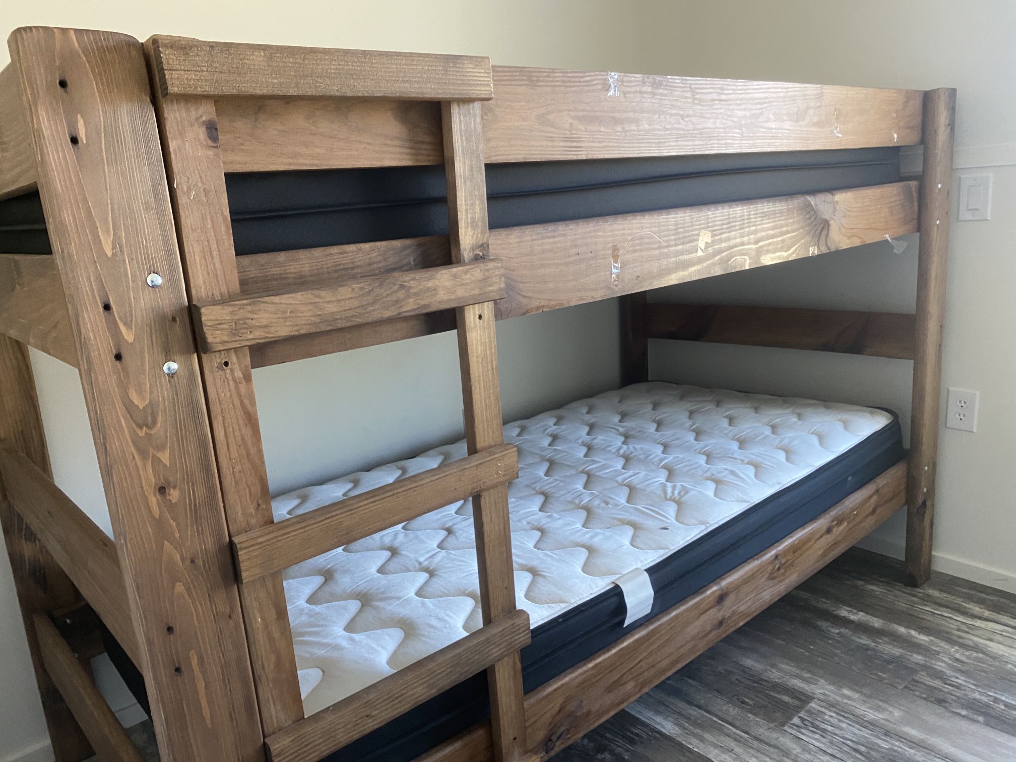 New Twin Bunk  Bed Set 