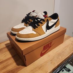 ROTY Jordan 1 Lows Sz 9