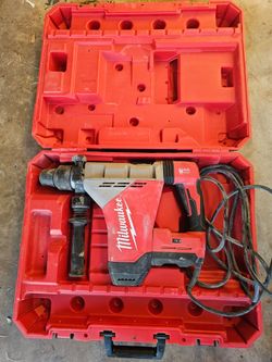Milwaukee 5518-21 SDS MAX Rotary Hammer – Working – Case