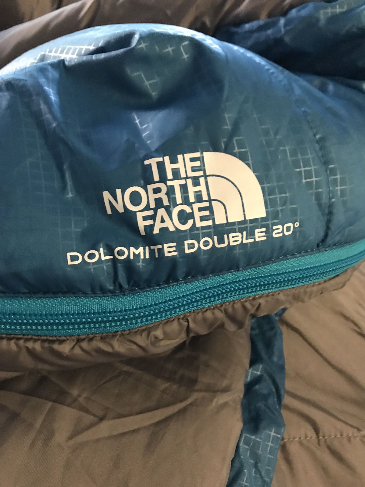Barely Used North Face Dolomite Double (Long) Sleeping Bag