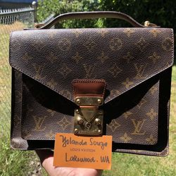 Louis Vuitton Monceau In Monogram for Sale in Tacoma, WA - OfferUp
