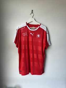 Switzerland Kayton Home Football Shirt 2016 - 2018 Jersey Puma Size Large