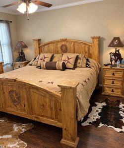Texas Star King size Bed and Two Nightstands $850obo