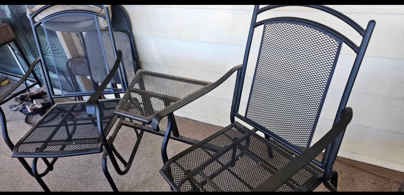 Double Rocking Chair 