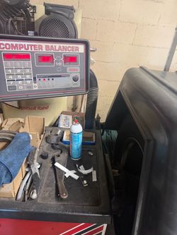 Coats Computer Wheel Balancer Machine