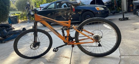 Mongoose mountain bike