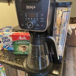 Ninja Coffee maker (grounds And Pods)