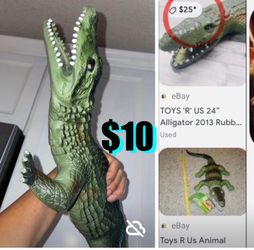 $10 realistic Large 🐊 Alligator in great condition 26 inches soft rubber Toy