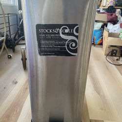 Stainless Steel Stock & Noble 8 Gal Square Pedal Bin 