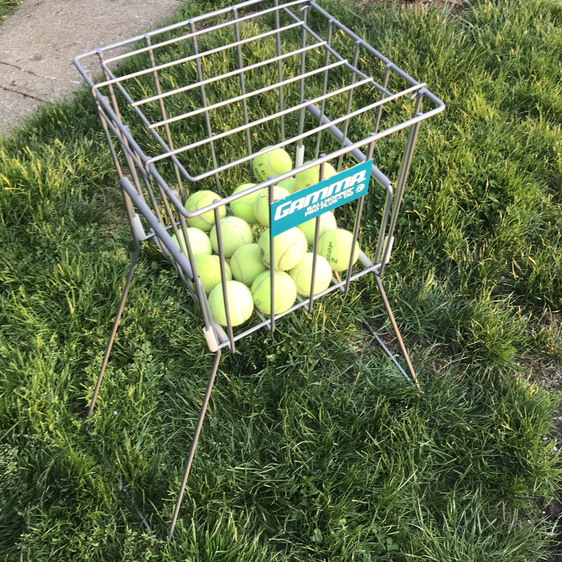 Gamma Ball Hopper Pro Plus 110