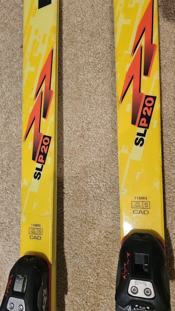 Old school P20SL Volkl Slalom Racing Skis with Marker MRR turntable bindings