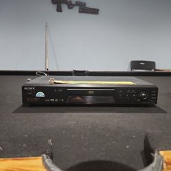 Sony DVD/CD/VIDEO CD PLAYER 