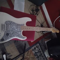 Strat Style Guitar
