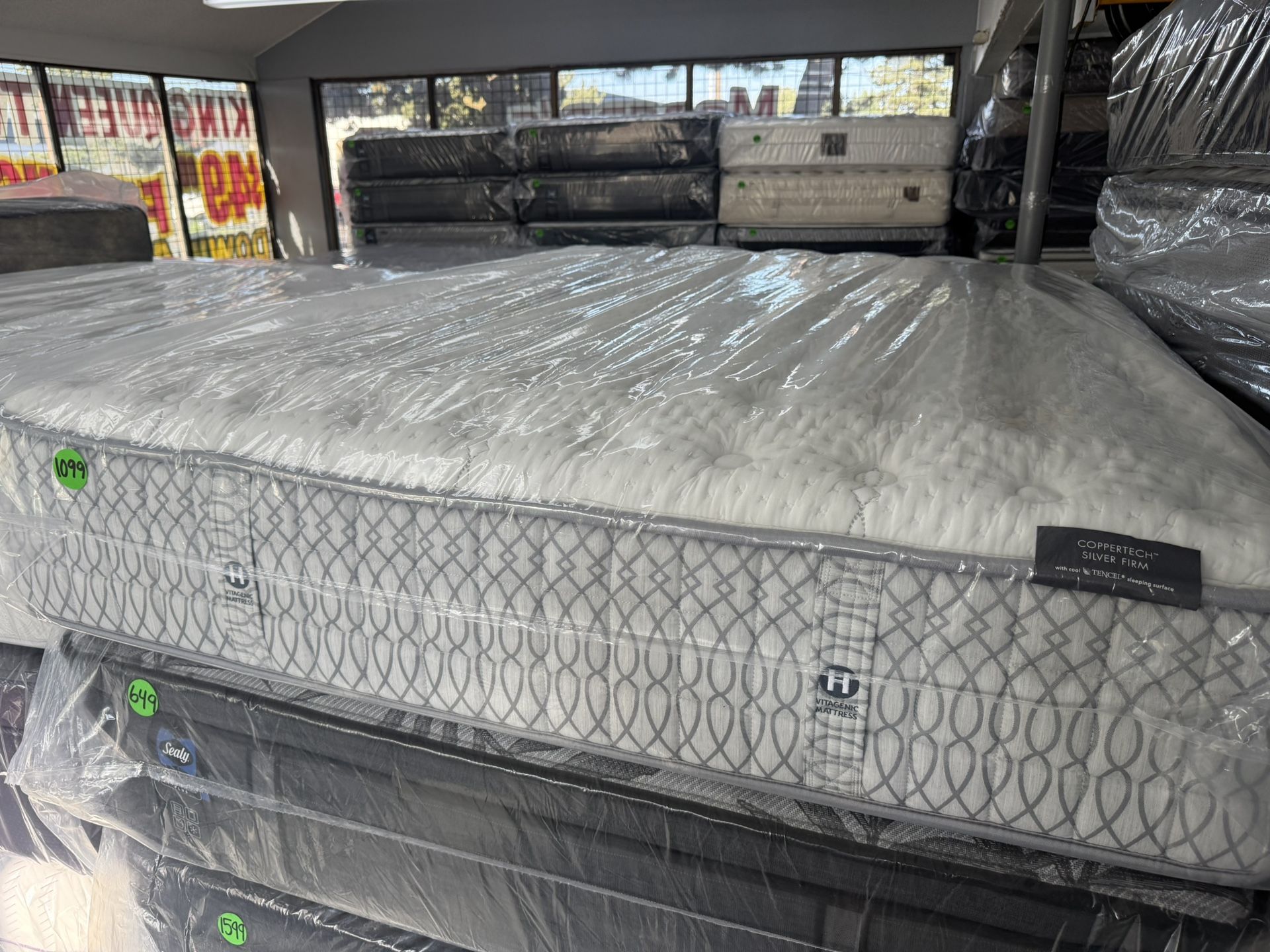 QUEEN SIZE KLUFT AIRELOOM COPPERTECH SILVER (FIRM) MATTRESS & BOX SPRING BED SET