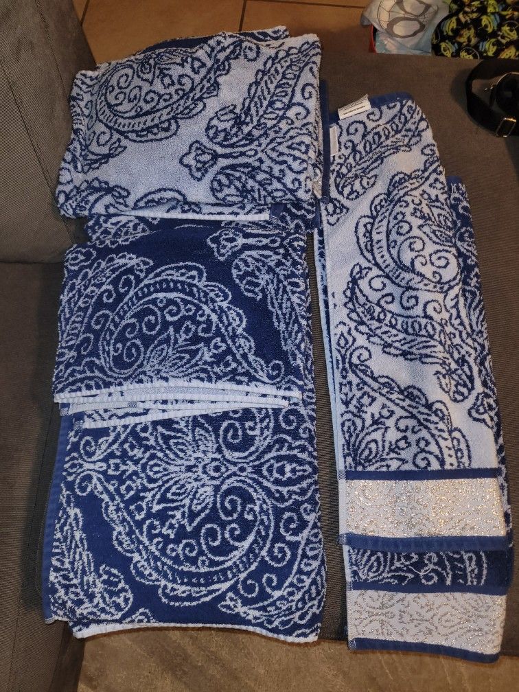 Decorative Bathroom Towels