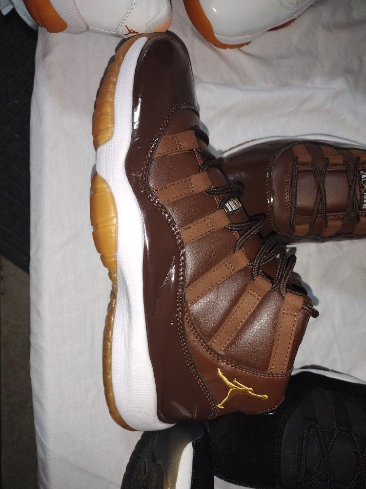 Jordan 11s Retro..*Citrus Low Tops*Brown Gummys And Black Velvet for Sale  in Warren Park, IN - OfferUp