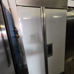 42" SUB ZERO BUILT IN PANEL READY REFRIGERATOR 