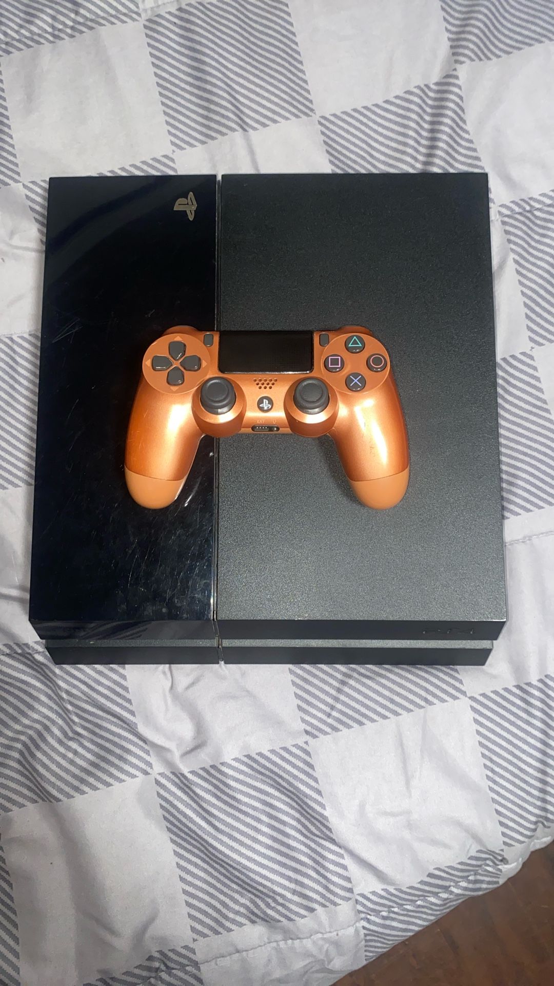 Ps4 With 500GB With PS4 Controller. Willing To Change Price,