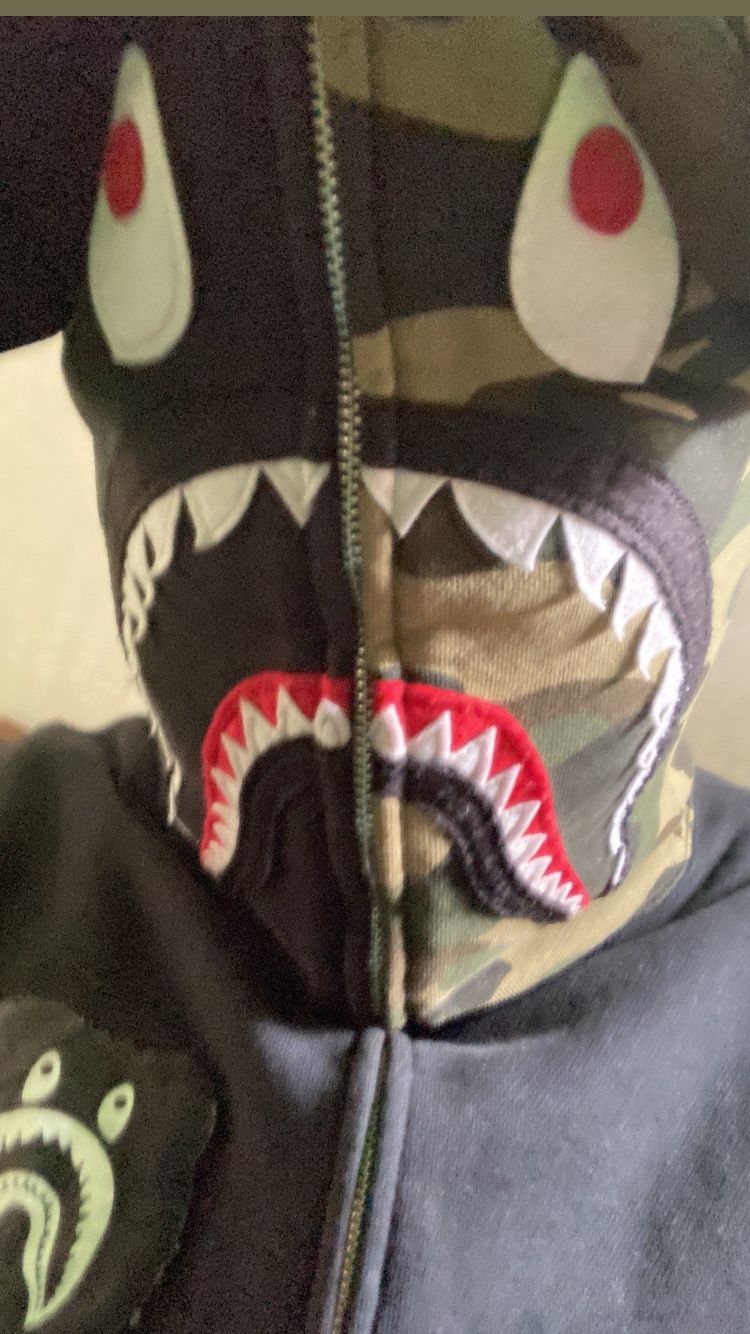 Bape hoddie toy shark