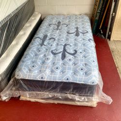 Twin XL Size Mattress Pillow Top 14” Stearns & Foster Estate Collection Factory Fresh & Sealed in Plastic Same Day Delivery