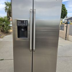 Refrigerator GE Stainless Steel CAFÉ 