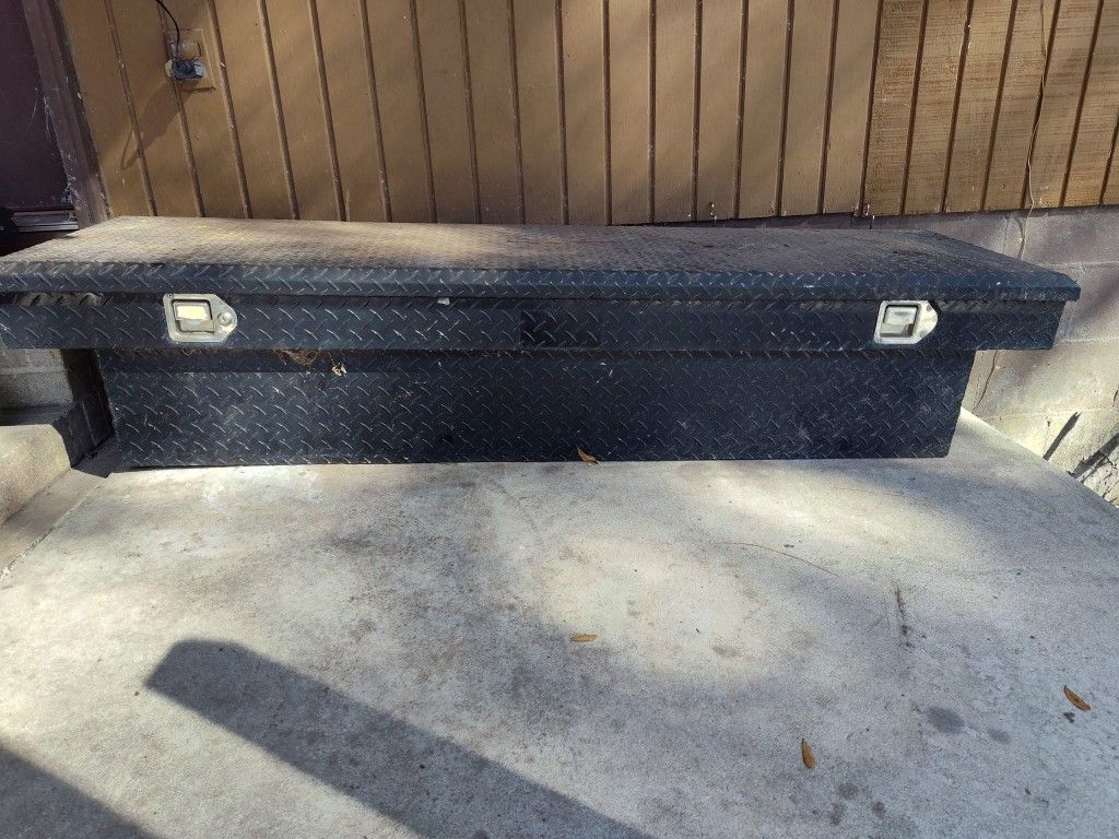 UWS Tool Box Full Size Truck