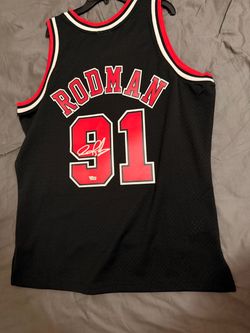 Signed Dennis Rodman bulls jersey