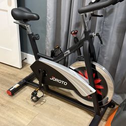 🚴‍♂️ Exercise Bike – Like New