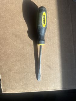 Stanley 60-004 Standard Fluted Standard Slotted Tip Screwdriver 1/4" X 4" 
