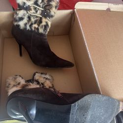 Women’s Boots Size 6,5