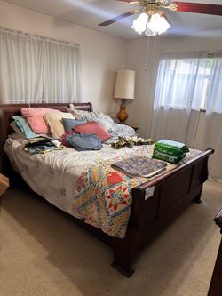 Bedroom set