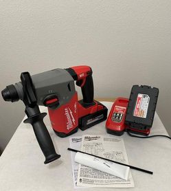 Milwaukee M18 FUEL 18V Lithium-Ion Brushless 1 in. Cordless SDS-Plus Rotary Hammer Kit with Two 6.0 Ah Batteries