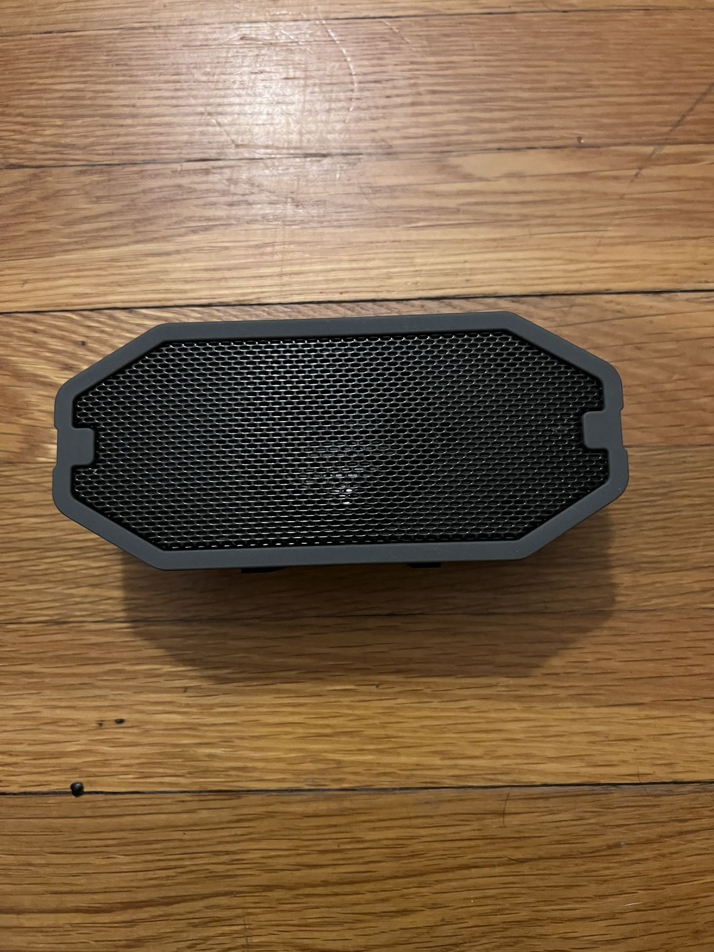 MVMT Wireless Bluetooth Speaker - Outdoor
