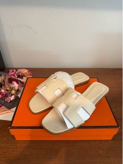 Designer women sandals new
