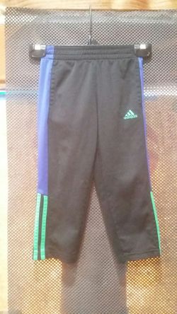 Adidas( Boy) (4T) jogging pants