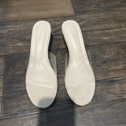 Clear Wedges Size 8.5