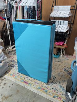 Blue Folding Gymnastics Tumbling Mat