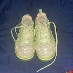 Lime Green Nike8.5 Men’s 