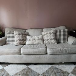 Shiloh Sleeper Sofa