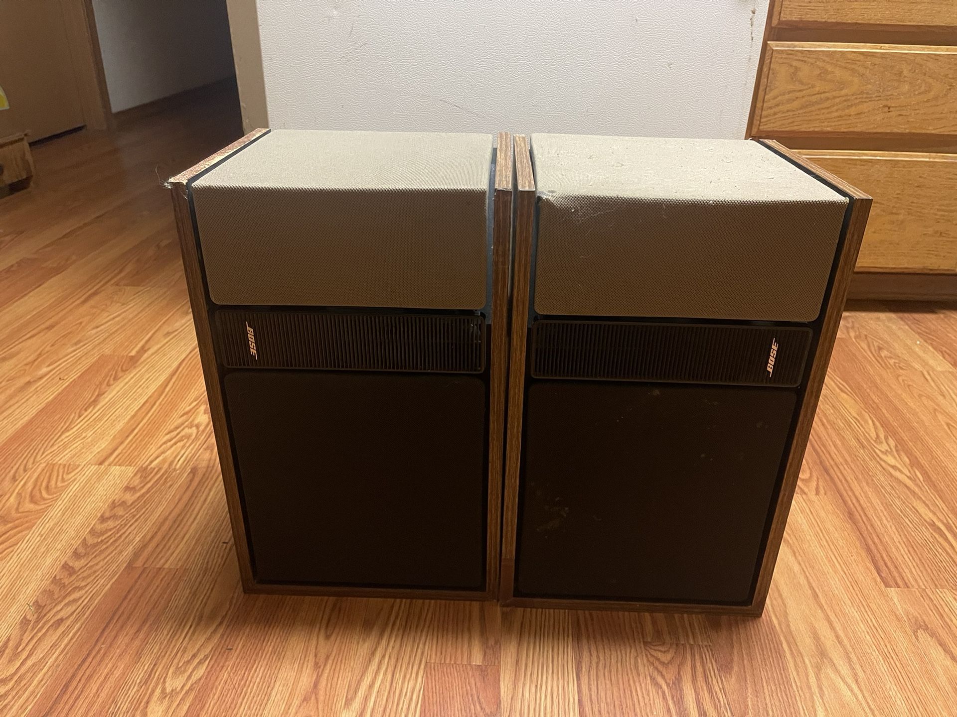 Bose 301 Series II Speakers