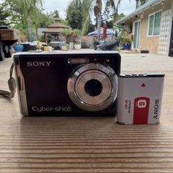 sony cybershot w80 