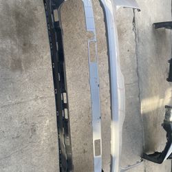 2023-2025 Kia Telluride Front Bumper 